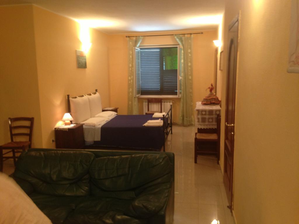 Villa Naclerio Sarzana Habitación foto
