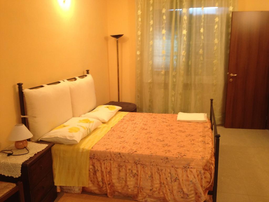 Villa Naclerio Sarzana Habitación foto